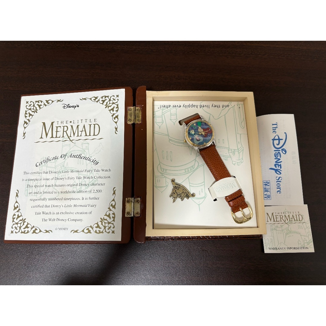 the little mermaid 腕時計&ピンバッジ 2500個 ストア限定 the little mermaid 腕時計&ピンバッジ 2500個 ストア限定