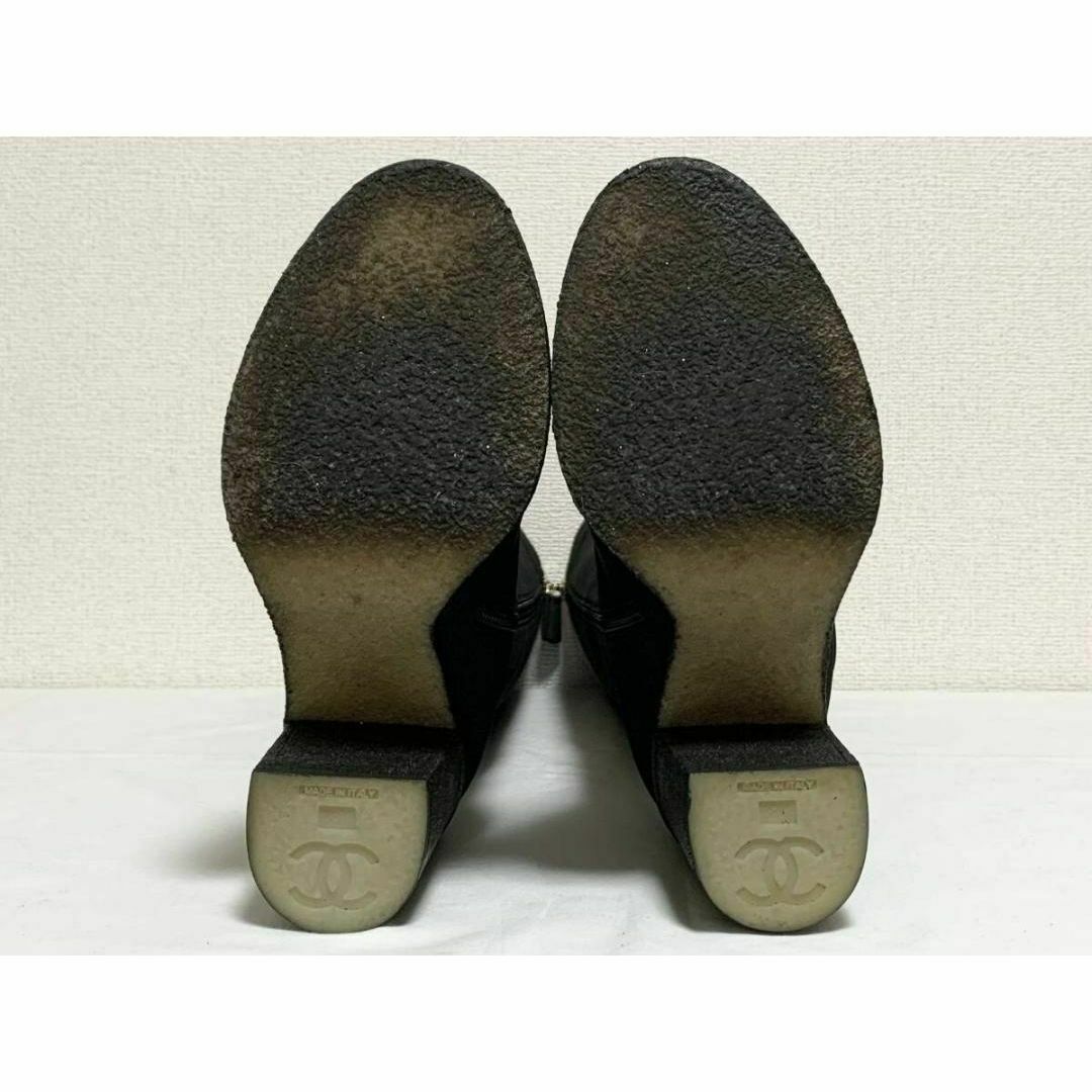 CHANEL - 超美品 シャネル G31203 ココ ターンロック スエード CHANEL - 超美品 シャネル G31203 ココ ターンロック スエード