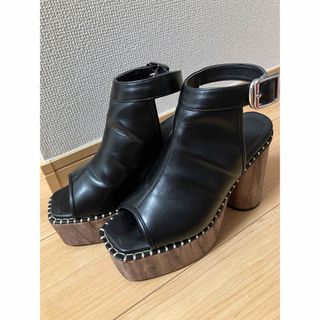 ENVYM(サンダル ・ ブラック/黒色系)のフリマアイテム一覧 ENVYM(サンダル ・ ブラック/黒色系)のフリマアイテム一覧
