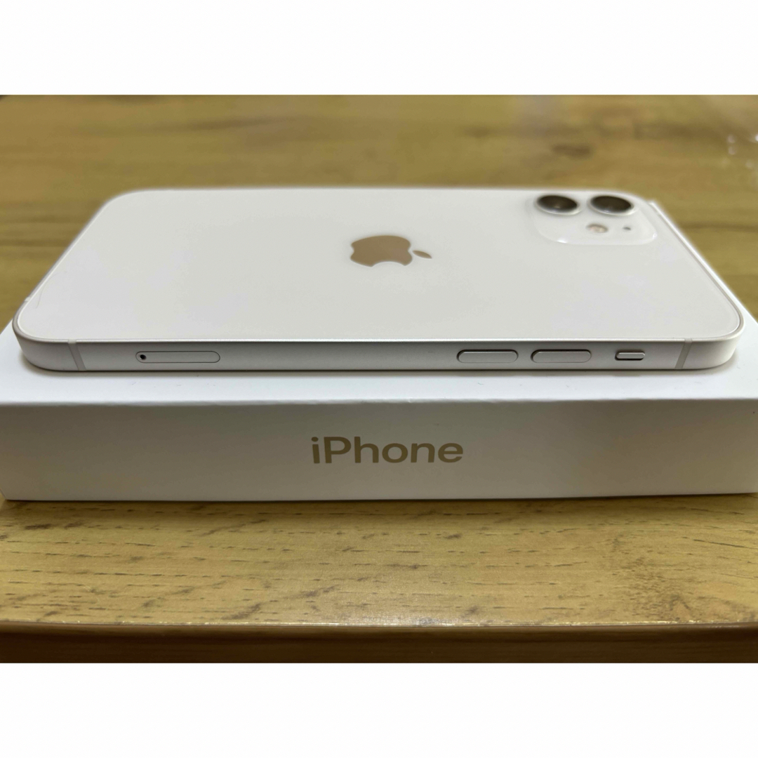 中古品、美品】iPhone12 64GB ホワイト(SIMフリー) 中古品、美品】iPhone12 64GB ホワイト(SIMフリー)