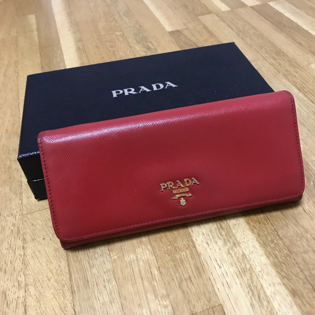 PRADA(プラダ)のPRADA★プラダ★長財布 レディースのファッション小物(財布)の商品写真