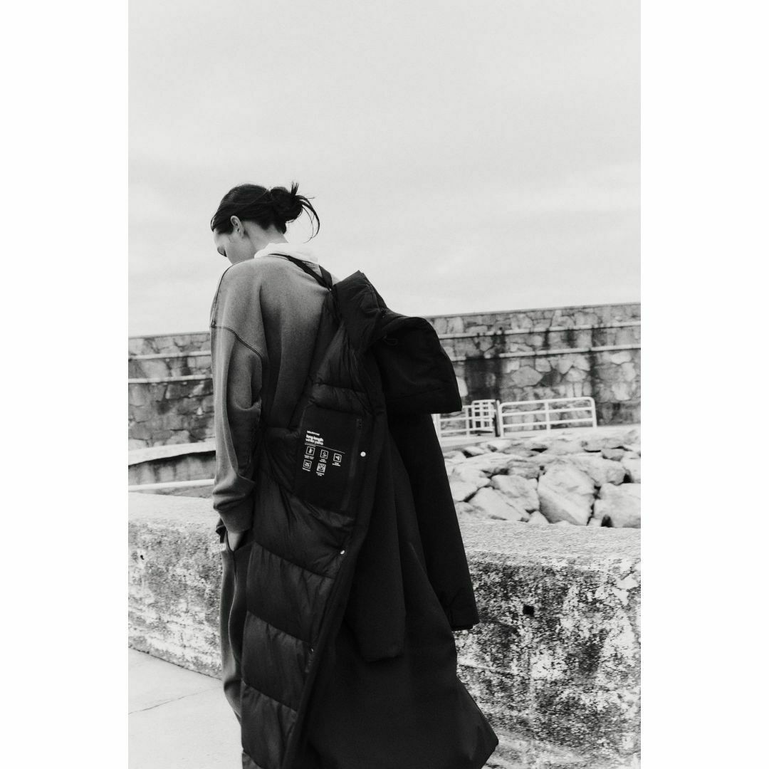 ZARA - 新品ZARAショルダーバンド付オーバーサイズ防水ダウン ZARA - 新品ZARAショルダーバンド付オーバーサイズ防水ダウン