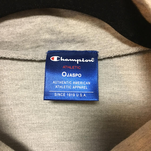 Champion(チャンピオン)の美品【チャンピオン】ジップーメンアップ  ジャージ スウェット 上 メンズのトップス(ジャージ)の商品写真