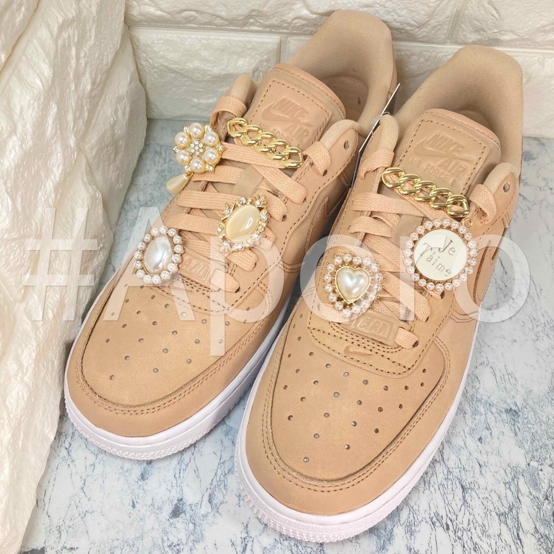 NIKE - ナイキ NIKE エアフォース1 AIR FORCE 1 ベージュ パール NIKE - ナイキ NIKE エアフォース1 AIR FORCE 1 ベージュ パール