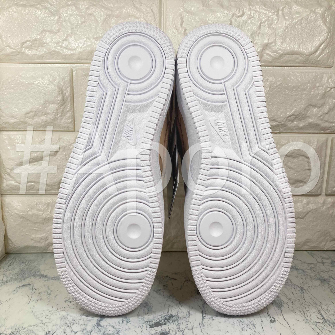 NIKE - ナイキ NIKE エアフォース1 AIR FORCE 1 ベージュ パール NIKE - ナイキ NIKE エアフォース1 AIR FORCE 1 ベージュ パール