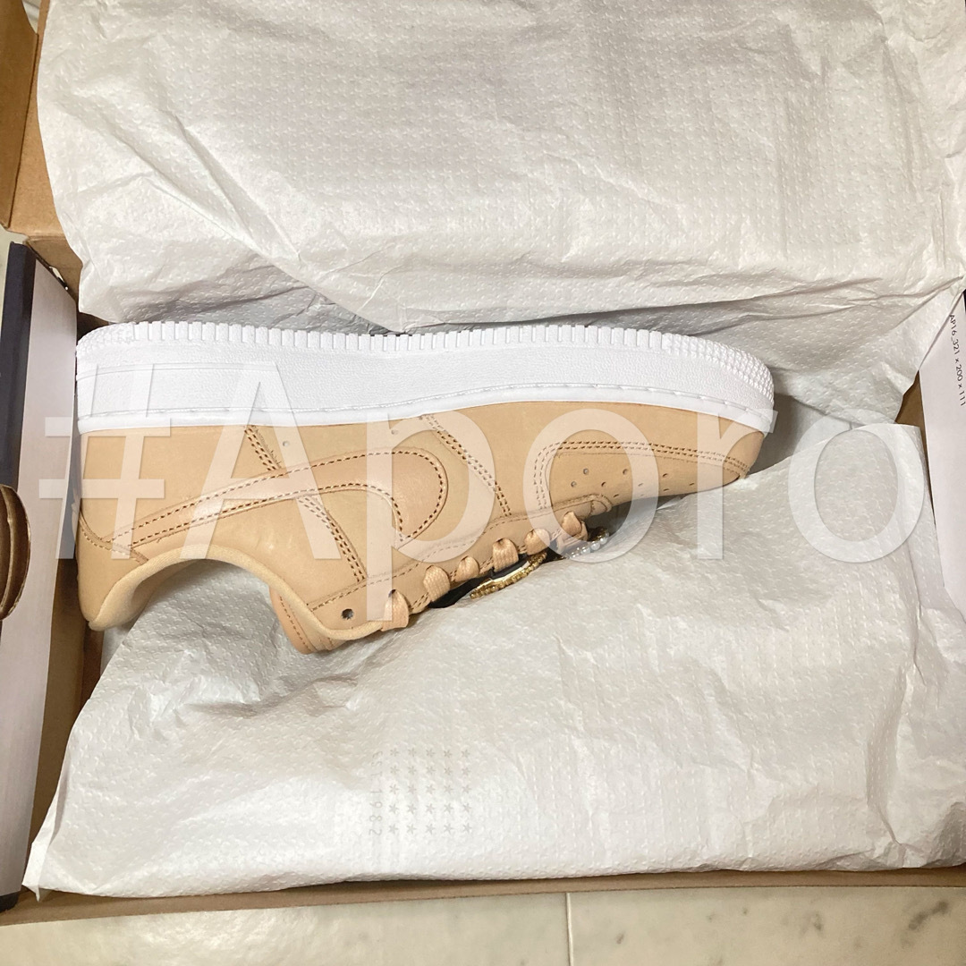 NIKE - ナイキ NIKE エアフォース1 AIR FORCE 1 ベージュ パール NIKE - ナイキ NIKE エアフォース1 AIR FORCE 1 ベージュ パール
