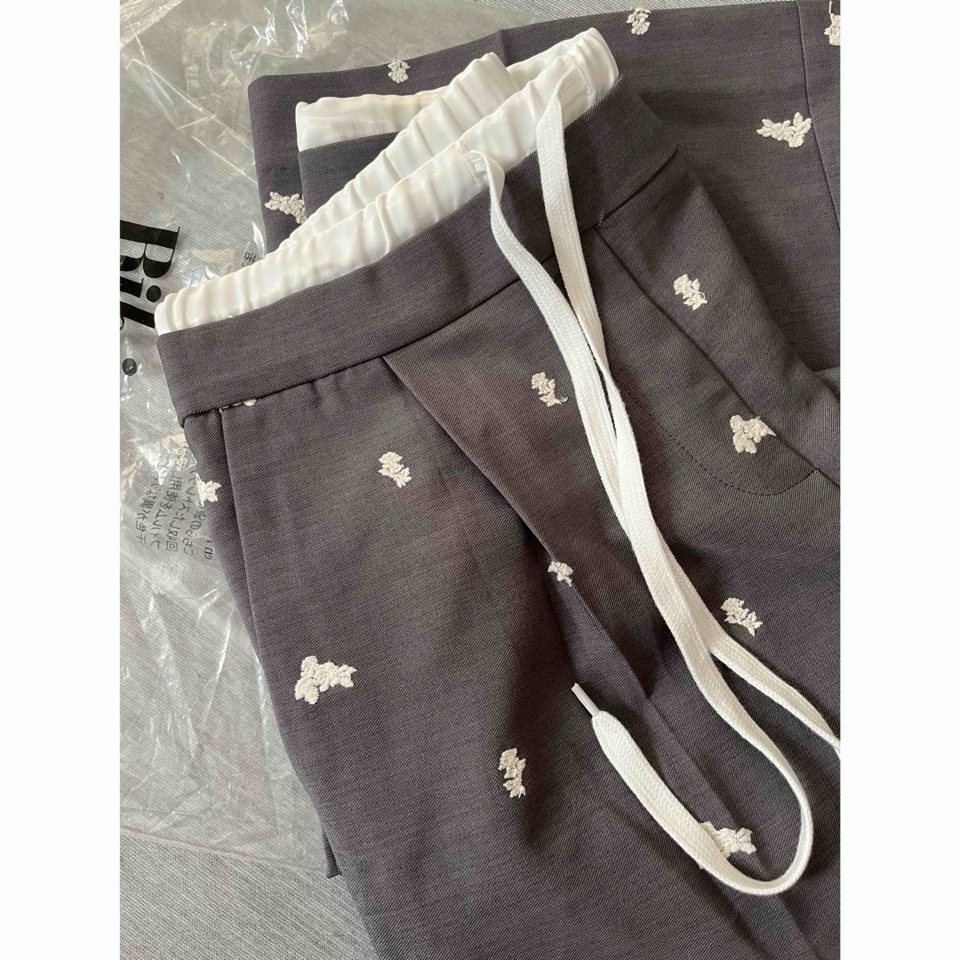 bibiy B.MARIGOLD PANTSの通販 by さくら|ラクマ bibiy B.MARIGOLD PANTSの通販 by さくら|ラクマ