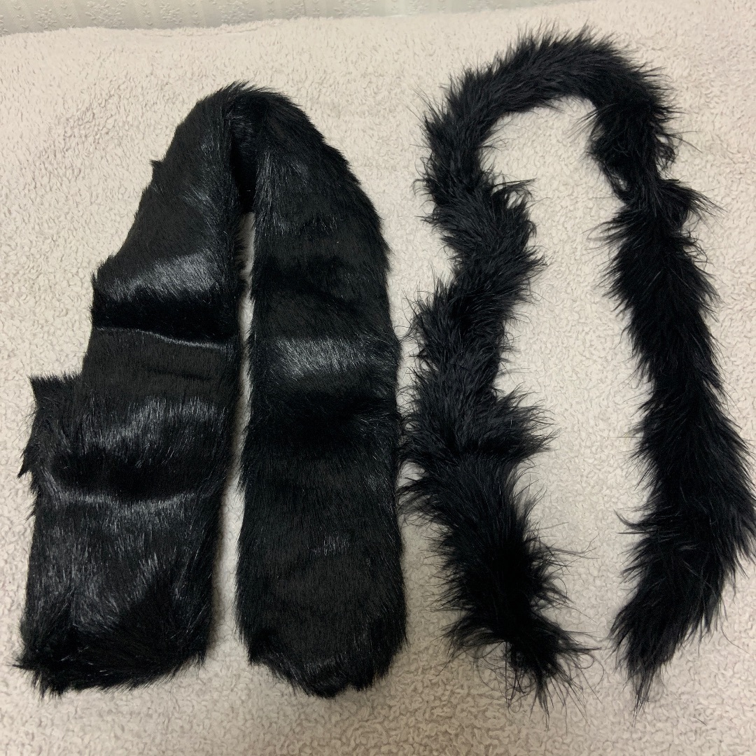 黒色　光沢あり　ファーセット　 光沢あり　ネックウォーマー マフラー  軽量暖か レディースのファッション小物(マフラー/ショール)の商品写真