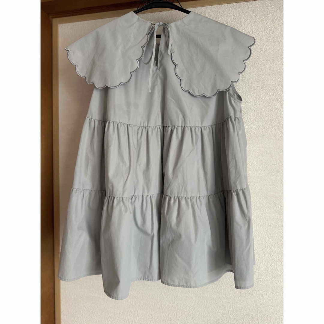 中古】美品 ヨリ yori スカラップカラーティアードブラウス 中古】美品 ヨリ yori スカラップカラーティアードブラウス