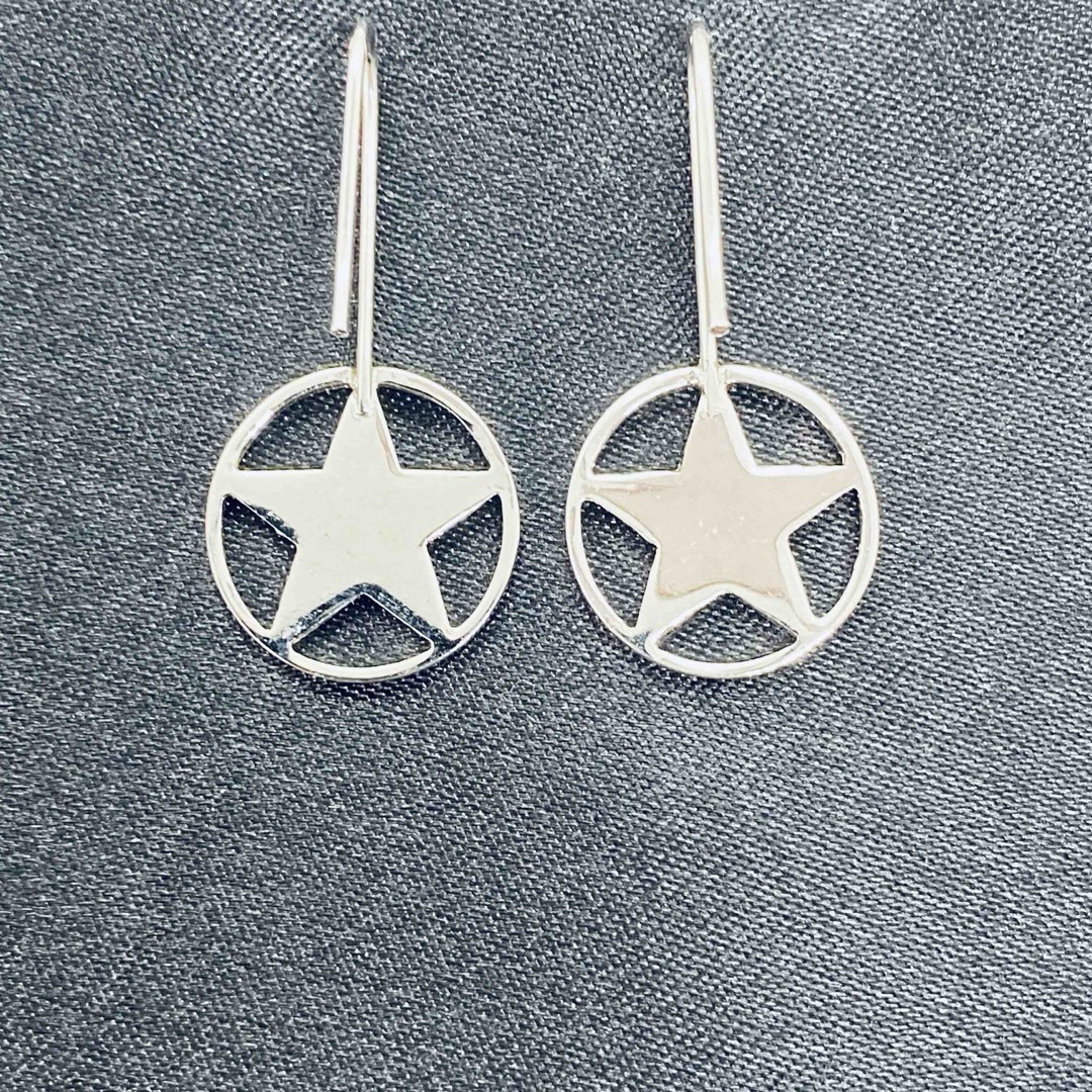 Dior ピアス メタル 星ピアス アクセサリー ディオール 美品 Dior ピアス メタル 星ピアス アクセサリー ディオール 美品