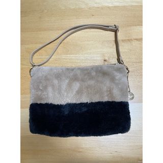 エヌナチュラルビューティーベーシック(N.Natural beauty basic)のファーバッグ(クラッチバッグ)
