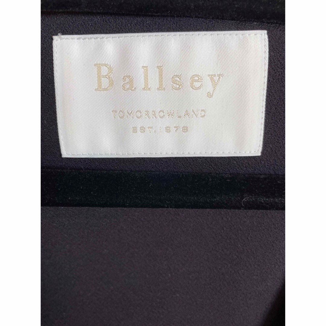 Ballsey - 【美品 お値下げ】トゥモローランド Ballsey V Ballsey - 【美品 お値下げ】トゥモローランド Ballsey V