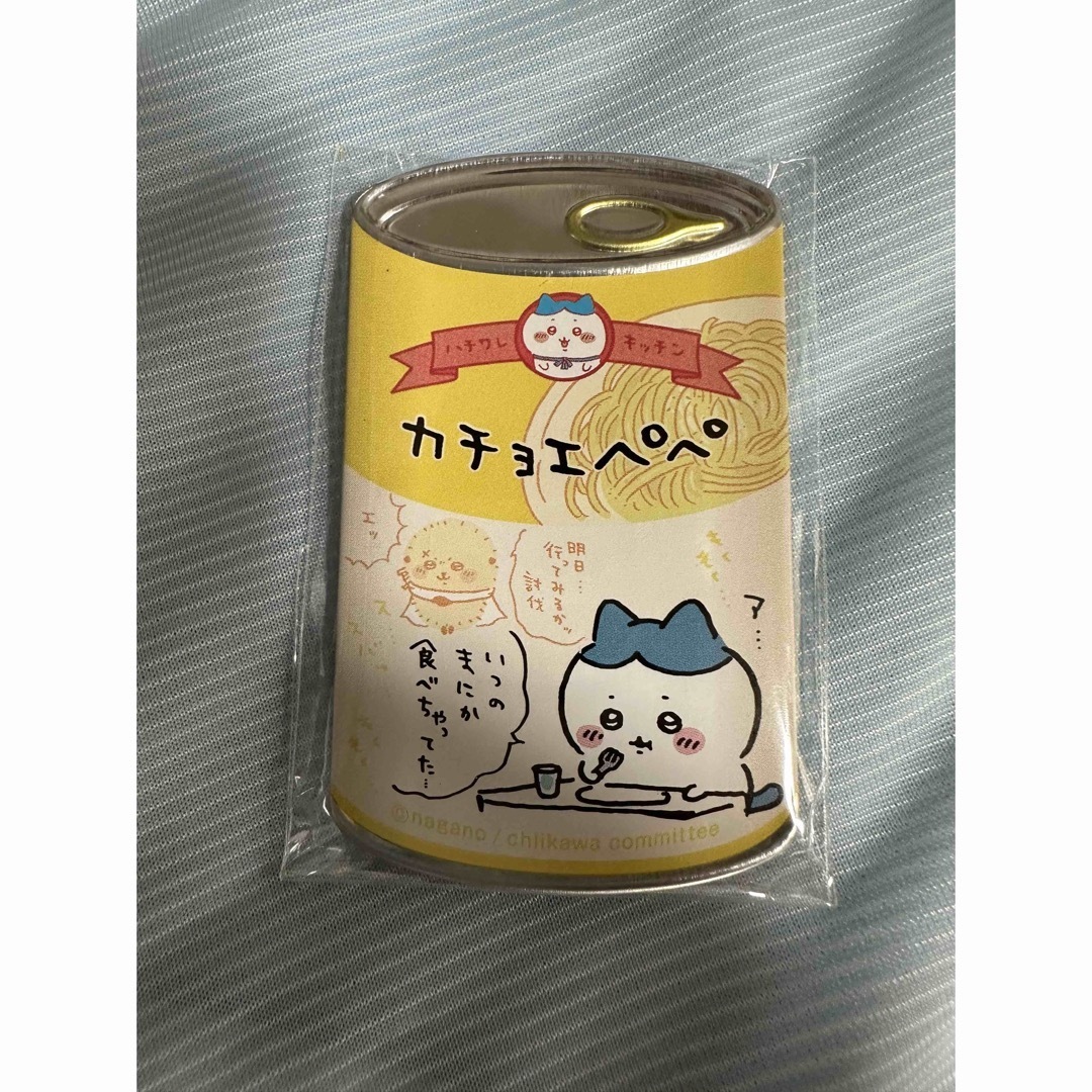 ちいかわ(チイカワ)のmitamemo ちいかわ ハチワレ 缶バッジ カチョエペペ ラッコ エンタメ/ホビーのおもちゃ/ぬいぐるみ(キャラクターグッズ)の商品写真