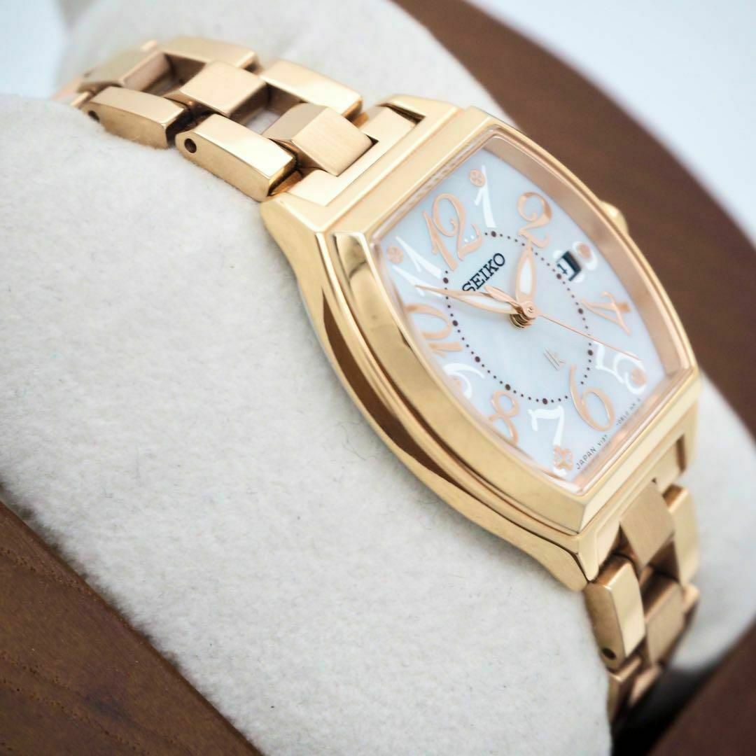 571【美品】SEIKO セイコー ルキア ソーラー時計 トノー ゴールド 571【美品】SEIKO セイコー ルキア ソーラー時計 トノー ゴールド