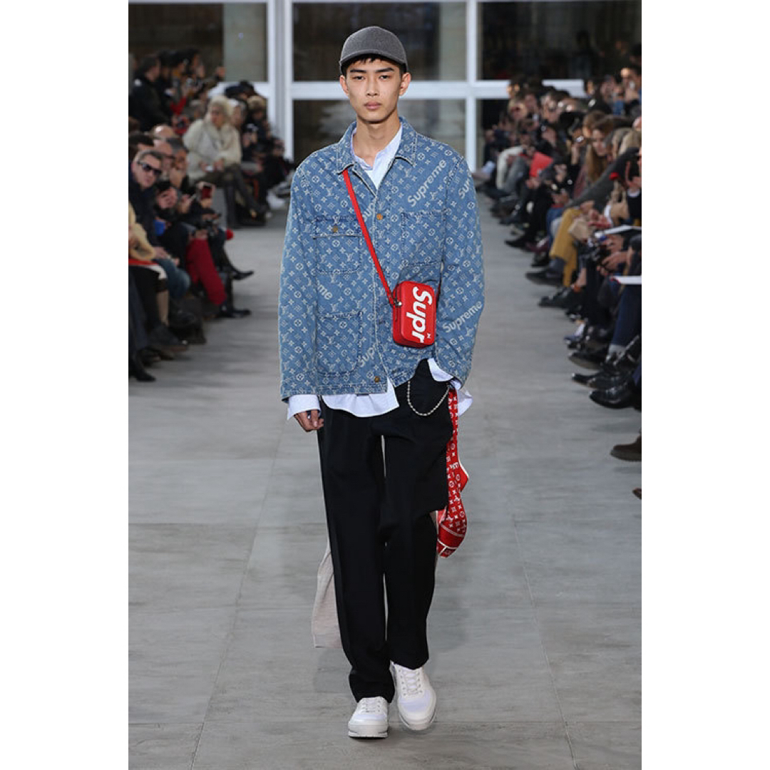 LOUIS VUITTON - LOUIS VUITTON シェンヌ スケーター チェーン LOUIS VUITTON - LOUIS VUITTON シェンヌ スケーター チェーン