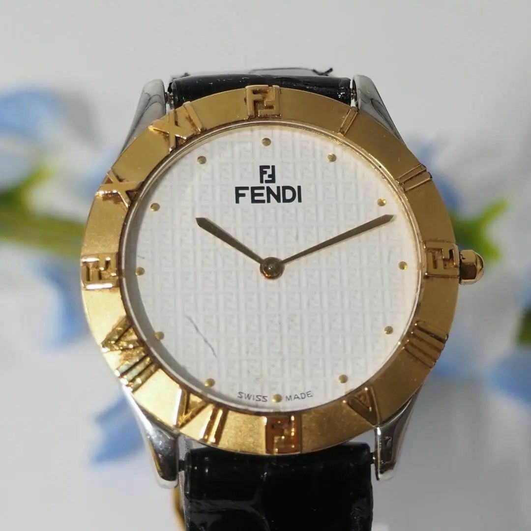 フェンディ FENDI ズッカ柄 ローマン 革ベルト メンズ 腕時計 C149 フェンディ FENDI ズッカ柄 ローマン 革ベルト メンズ 腕時計 C149