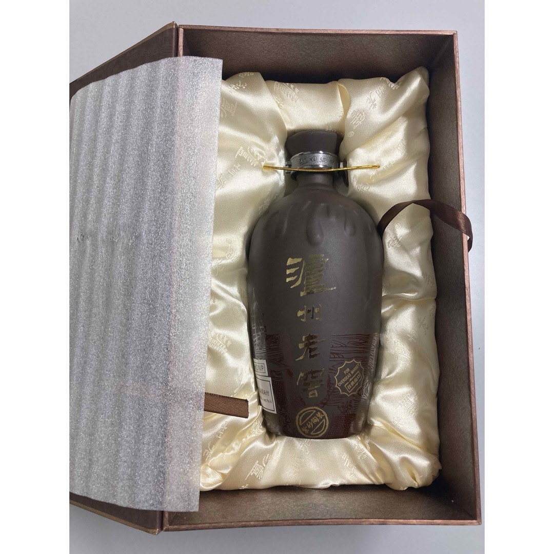 700ml 赤黒 52% 瀘州老窖 紫砂陶装 中国酒 白酒 陶器ボトル 箱付 700ml 赤黒 52% 瀘州老窖 紫砂陶装 中国酒 白酒 陶器ボトル 箱付