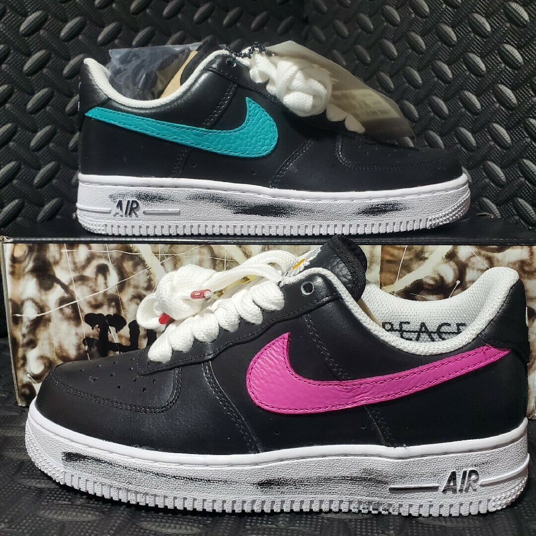 NIKE - ナイキ エア フォース 1 '07 パラノイズ 3.0の通販 by NIKE - ナイキ エア フォース 1 '07 パラノイズ 3.0の通販 by