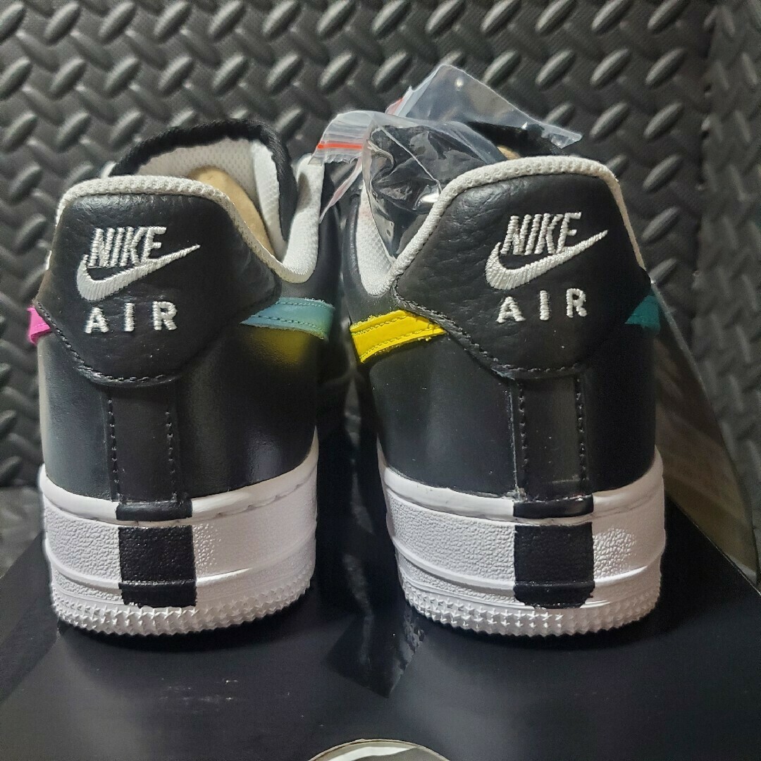 NIKE - ナイキ エア フォース 1 '07 パラノイズ 3.0の通販 by NIKE - ナイキ エア フォース 1 '07 パラノイズ 3.0の通販 by