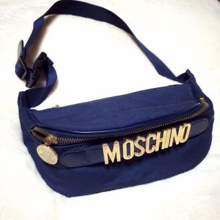MOSCHINOウエストポーチ(ボディバッグ/ウエストポーチ)