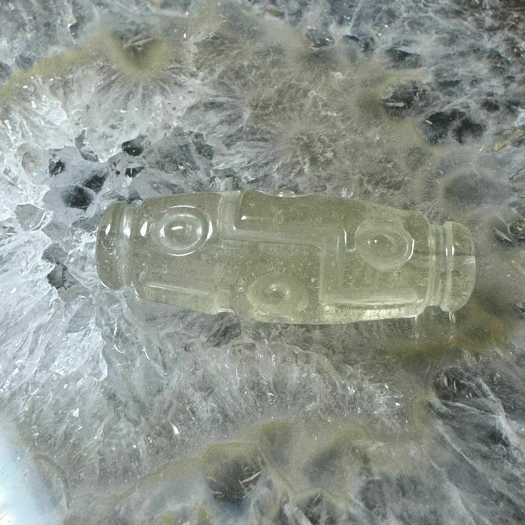 22800万年前にリビア砂漠に落ちた☆彡◇リビアングラス◇九眼天珠 22800万年前にリビア砂漠に落ちた☆彡◇リビアングラス◇九眼天珠