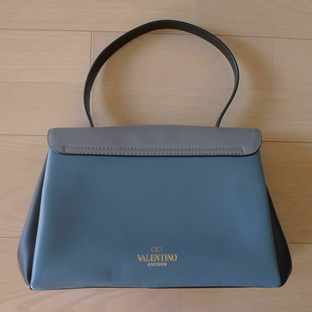 VALENTINO 3色 2WAY ハンドバッグ ☆美品 ヴァレンティノ VALENTINO 3色 2WAY ハンドバッグ ☆美品 ヴァレンティノ