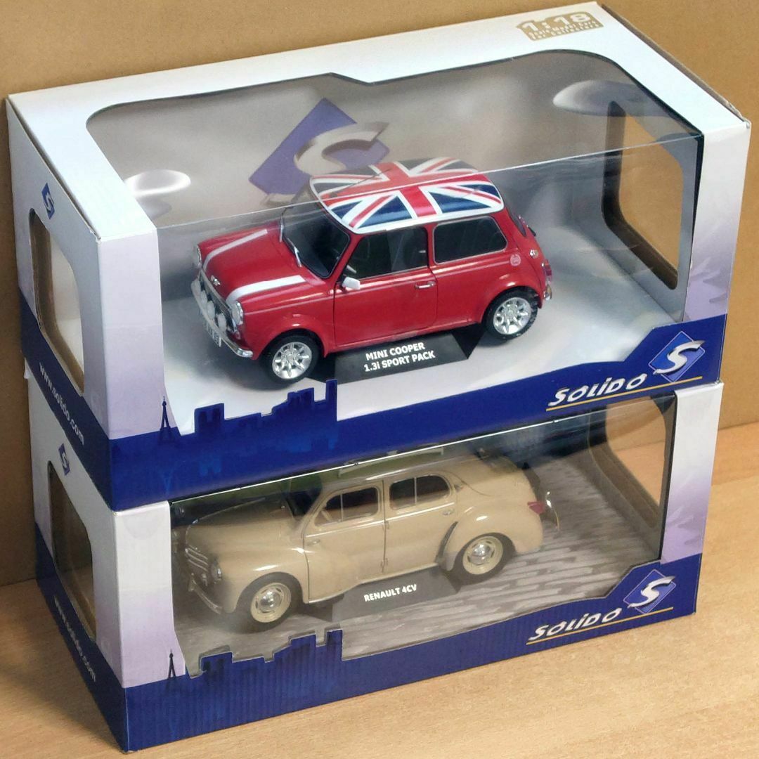 2台セット 1/18 ルノー4CV & ミニクーパースポーツ ユニオンジャック 2台セット 1/18 ルノー4CV & ミニクーパースポーツ ユニオンジャック