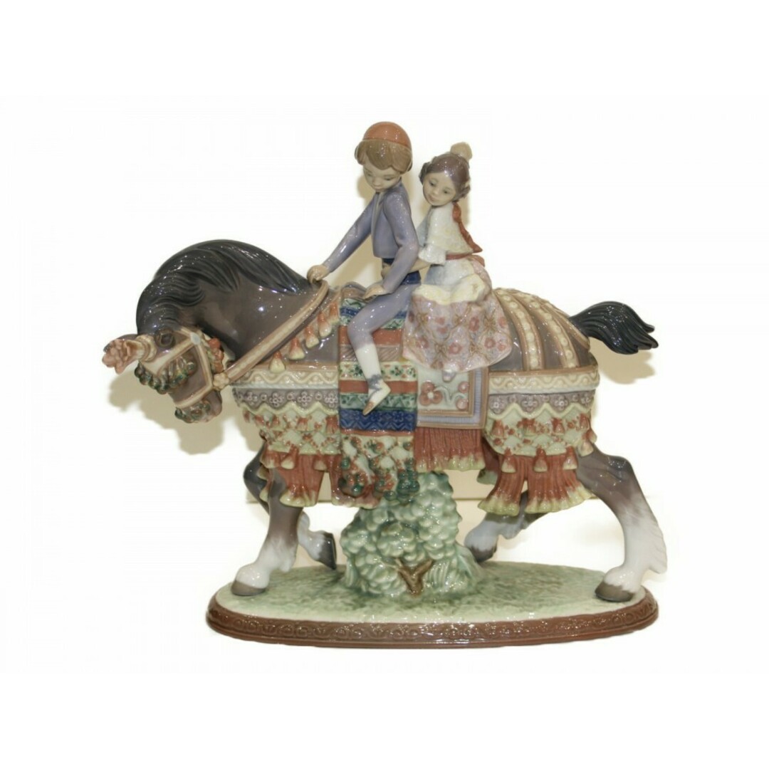 希少】【絶版品】LLADRO リヤドロ フィギュリン 少年少女の行進 希少】【絶版品】LLADRO リヤドロ フィギュリン 少年少女の行進