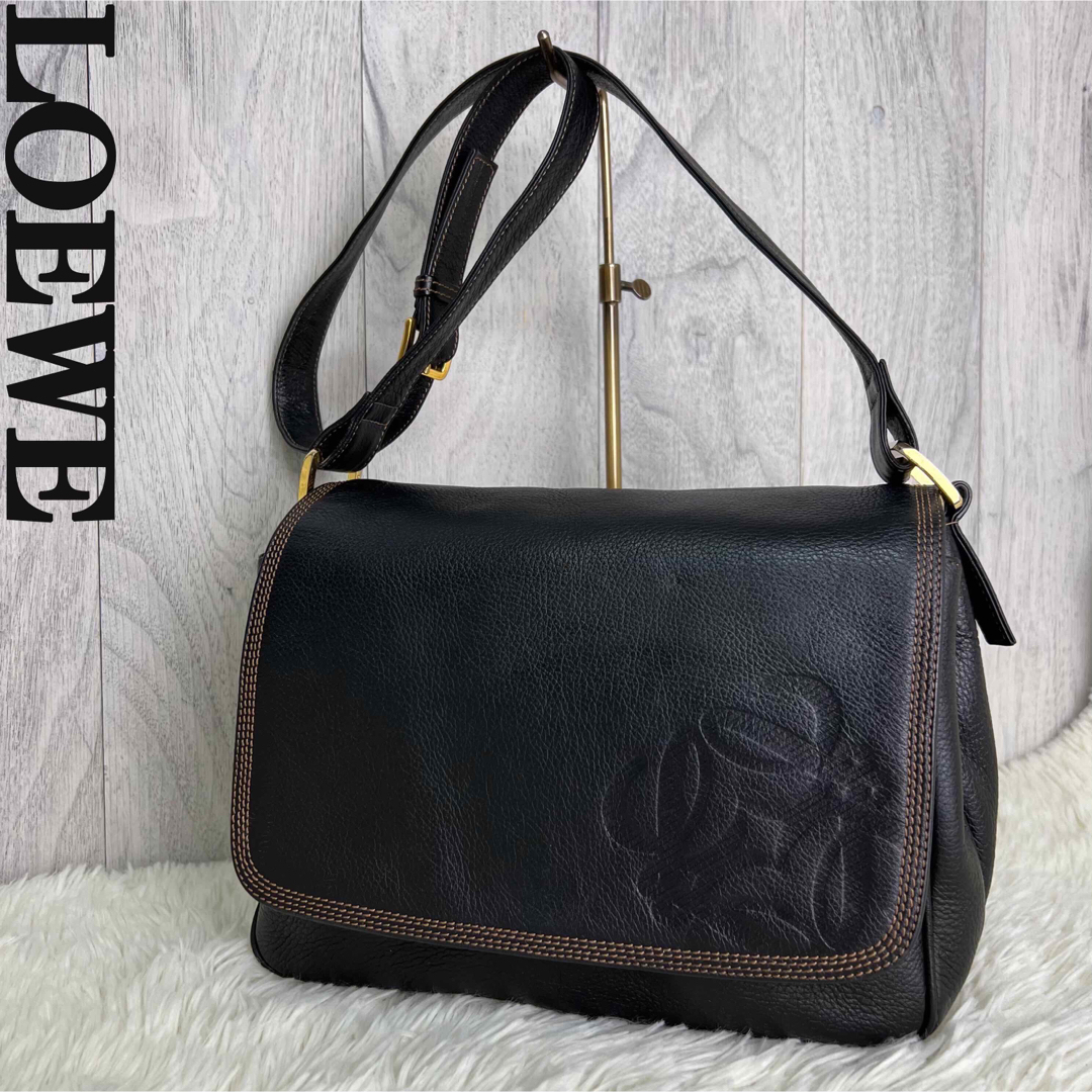 LOEWE - 人気♡デカロゴ♡美品♡LOEWE ロエべ アナグラム レザー LOEWE - 人気♡デカロゴ♡美品♡LOEWE ロエべ アナグラム レザー