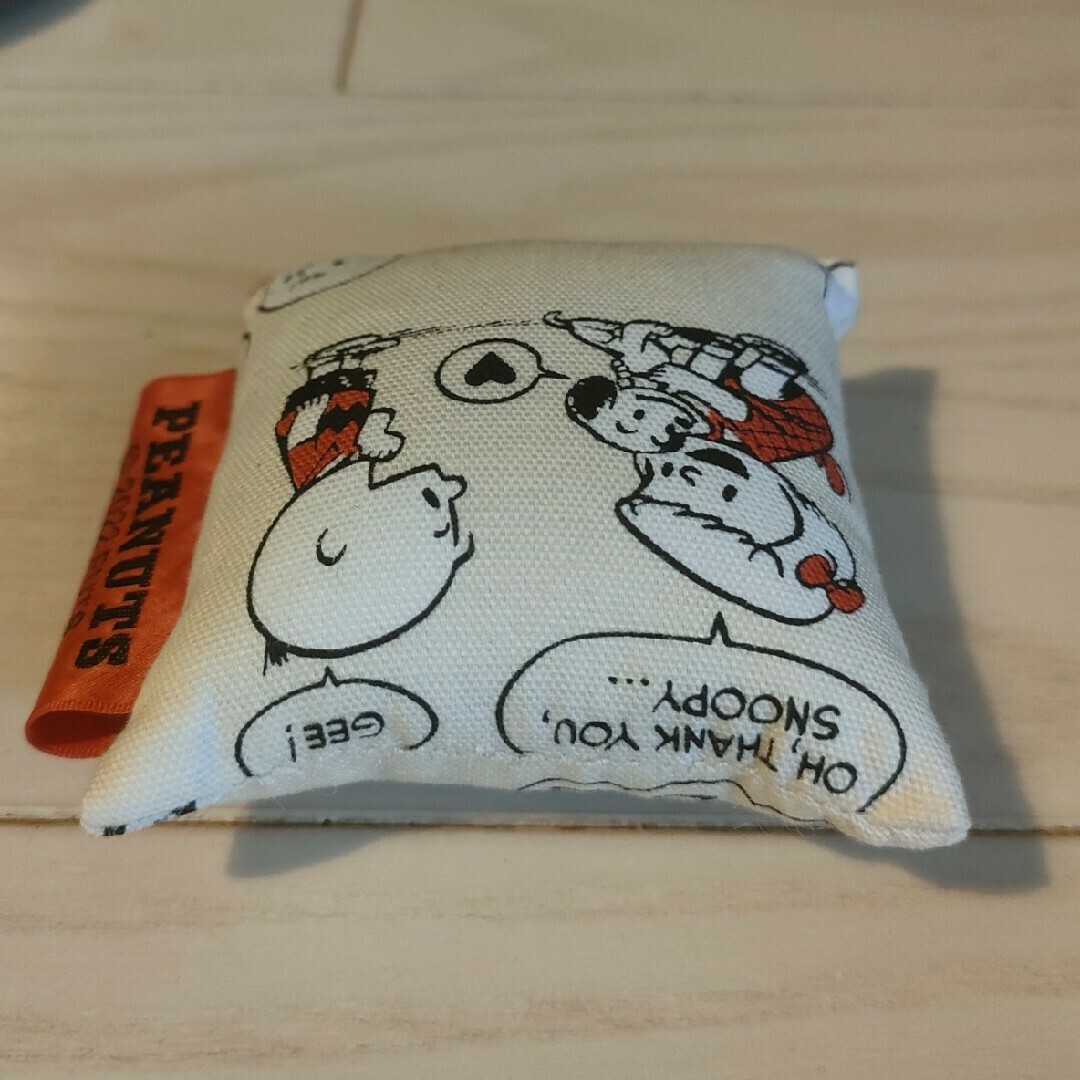 PEANUTS(ピーナッツ)のPEANUTS  スヌーピー　ピンクッション✨最終価格！ ハンドメイドの生活雑貨(雑貨)の商品写真