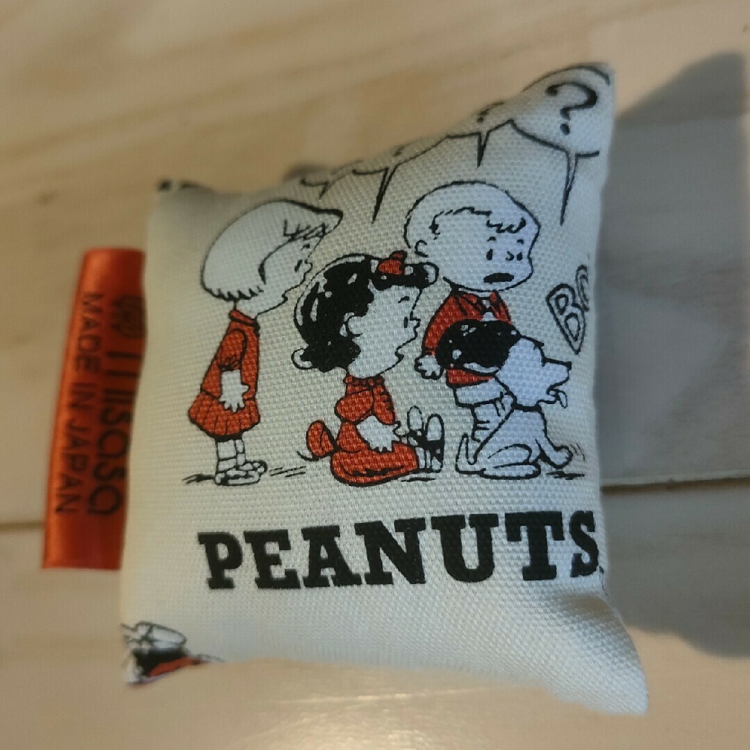 PEANUTS(ピーナッツ)のPEANUTS  スヌーピー　ピンクッション✨最終価格！ ハンドメイドの生活雑貨(雑貨)の商品写真