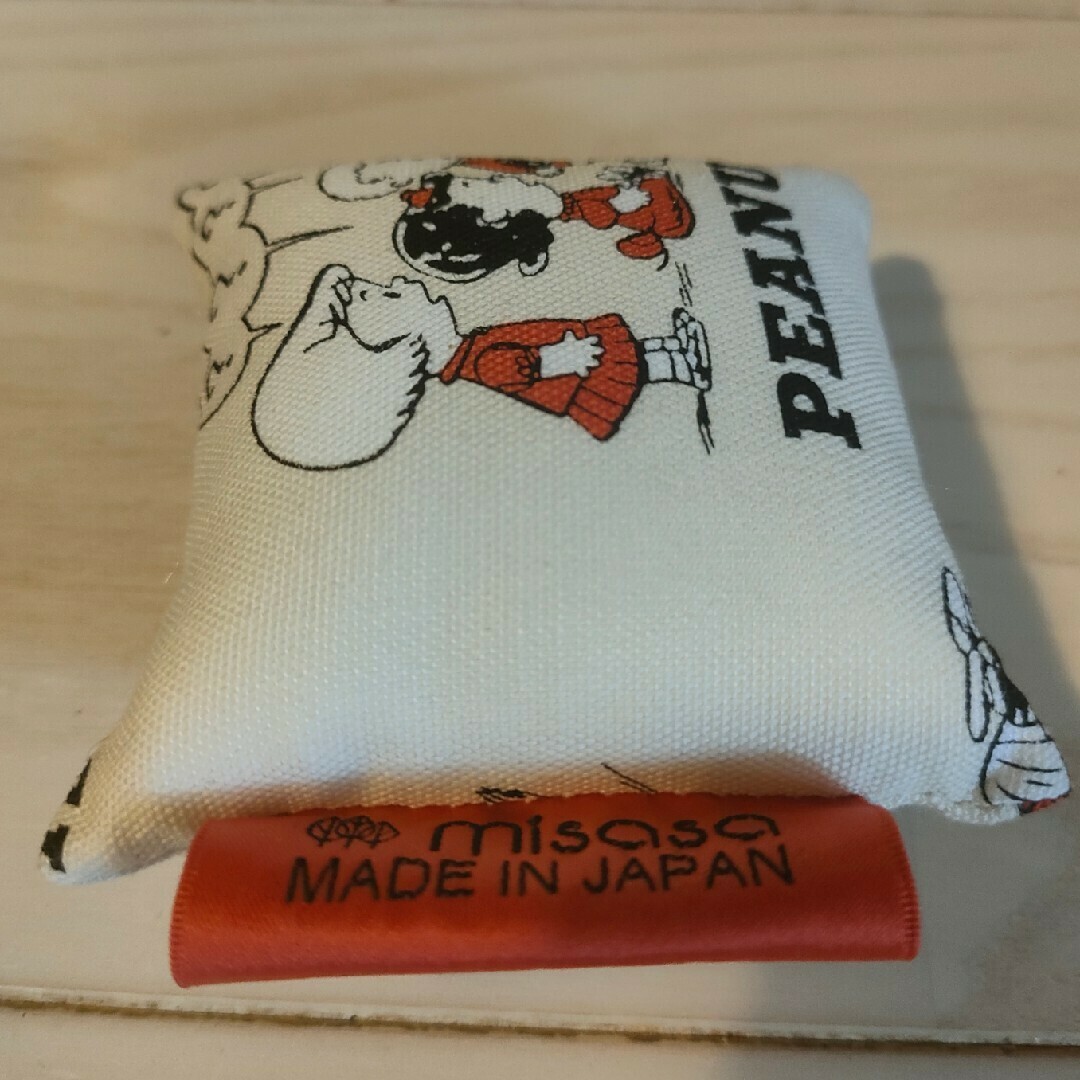 PEANUTS(ピーナッツ)のPEANUTS  スヌーピー　ピンクッション✨最終価格！ ハンドメイドの生活雑貨(雑貨)の商品写真