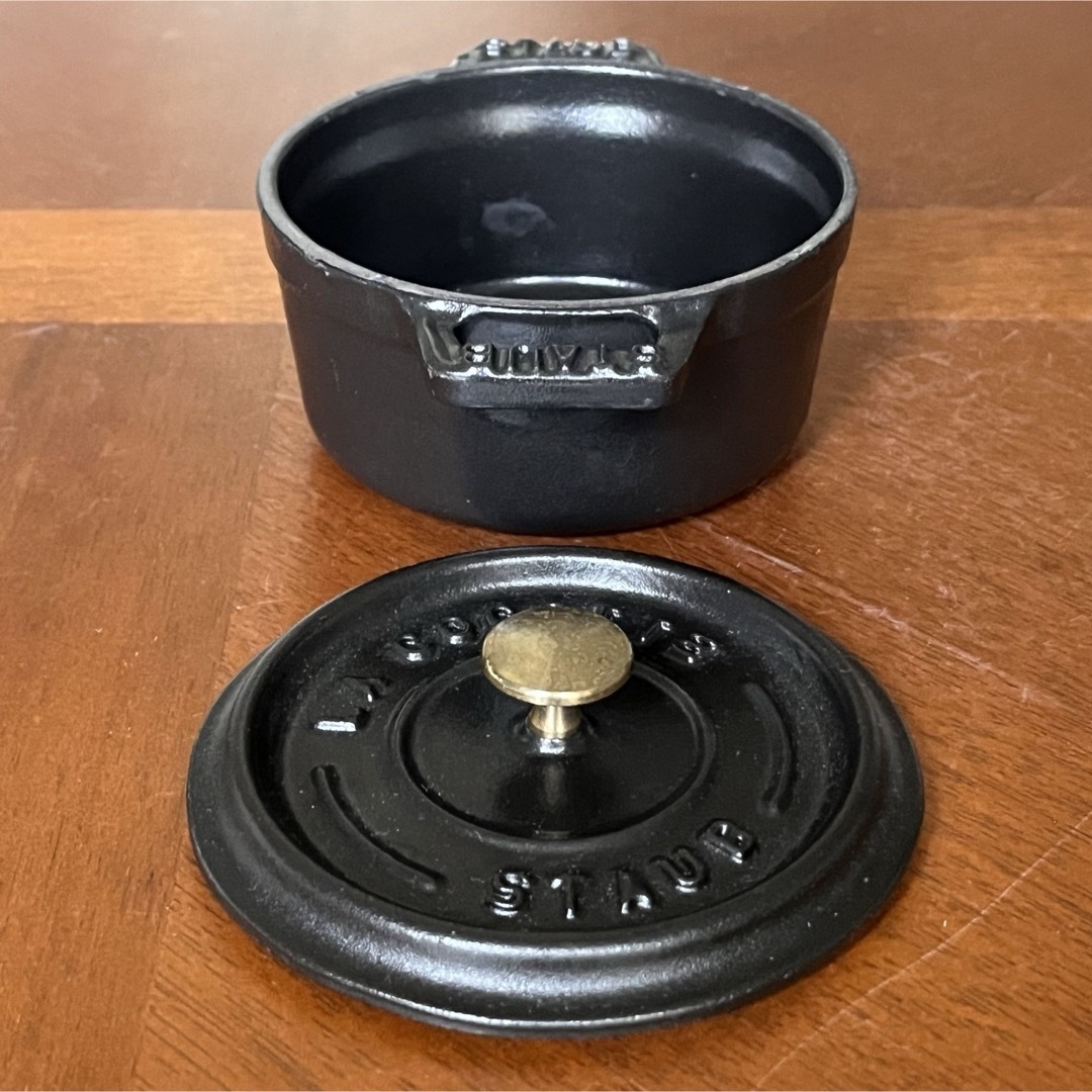 STAUB - 【美品】ストウブ☆ピコ・ココット☆10センチ ブラック STAUB - 【美品】ストウブ☆ピコ・ココット☆10センチ ブラック