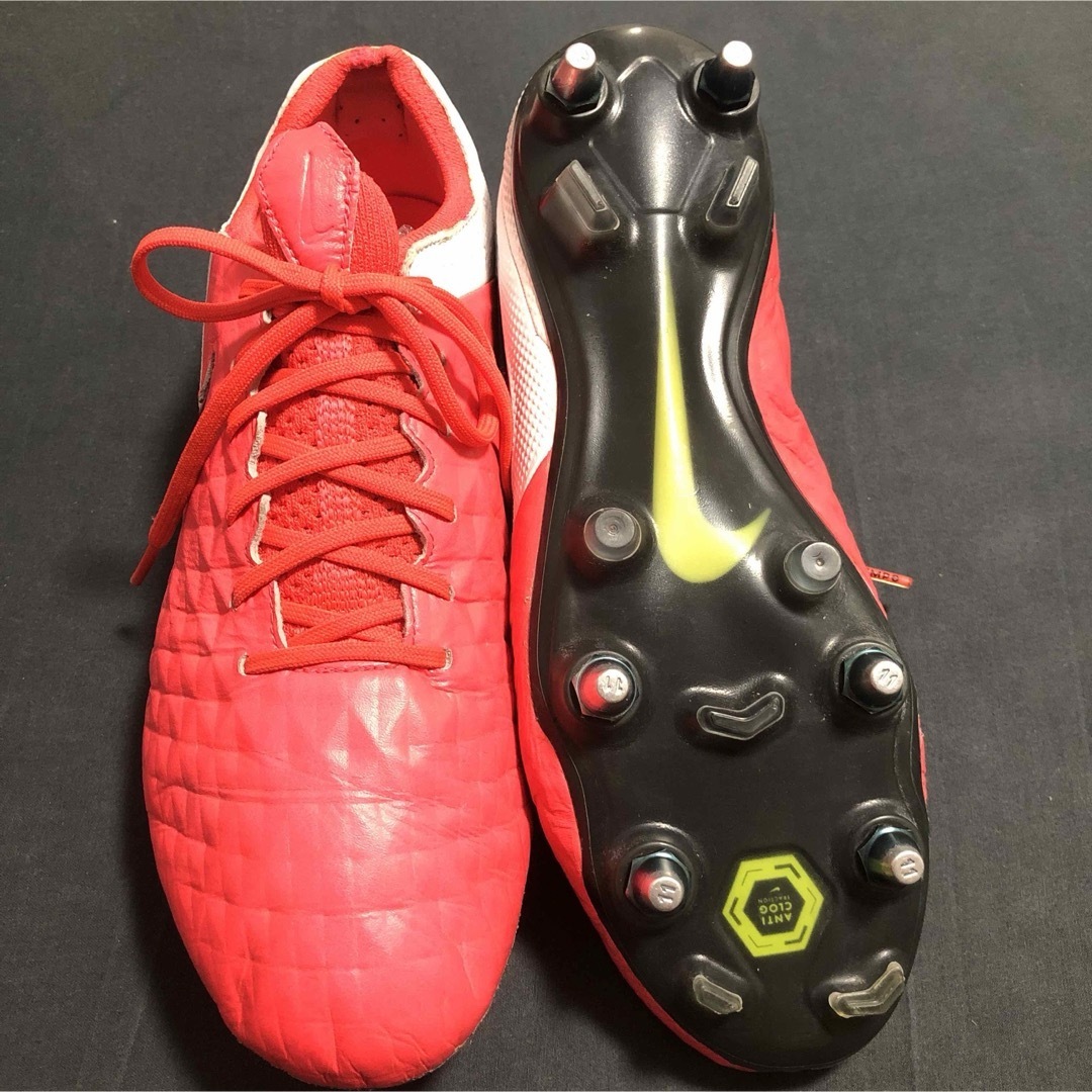 新品】Nike 出向い ティエンポレジェンド10 エリート SG-PRO 26.5cm 新品】Nike 出向い ティエンポレジェンド10 エリート SG-PRO 26.5cm