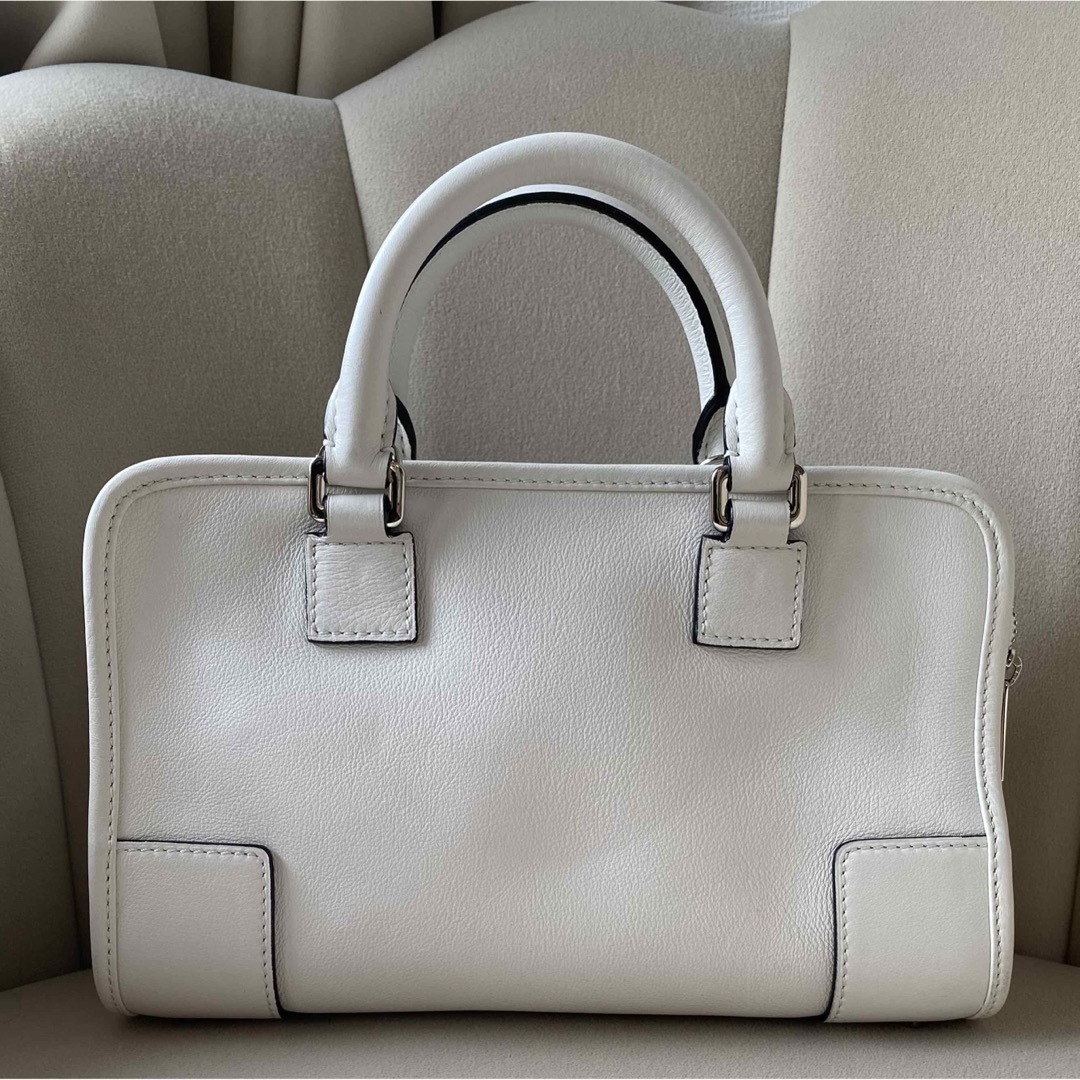 LOEWE - LOEWE アマソナ 23 ホワイトの通販 by shop|ロエベなら LOEWE - LOEWE アマソナ 23 ホワイトの通販 by shop|ロエベなら