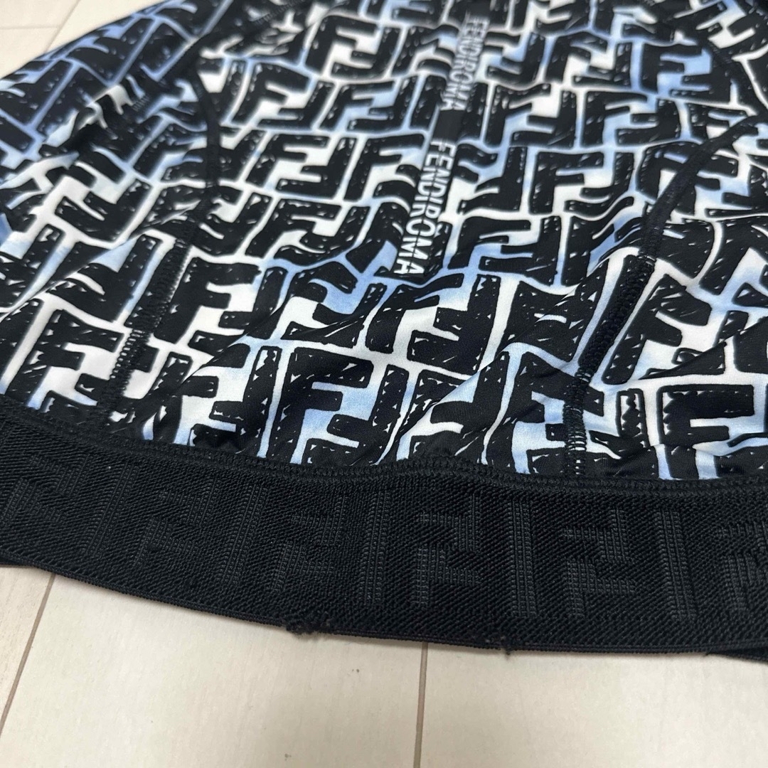 FENDI - FENDI☆ロゴプリントジップアップ36長袖トップス サイズ FENDI - FENDI☆ロゴプリントジップアップ36長袖トップス サイズ