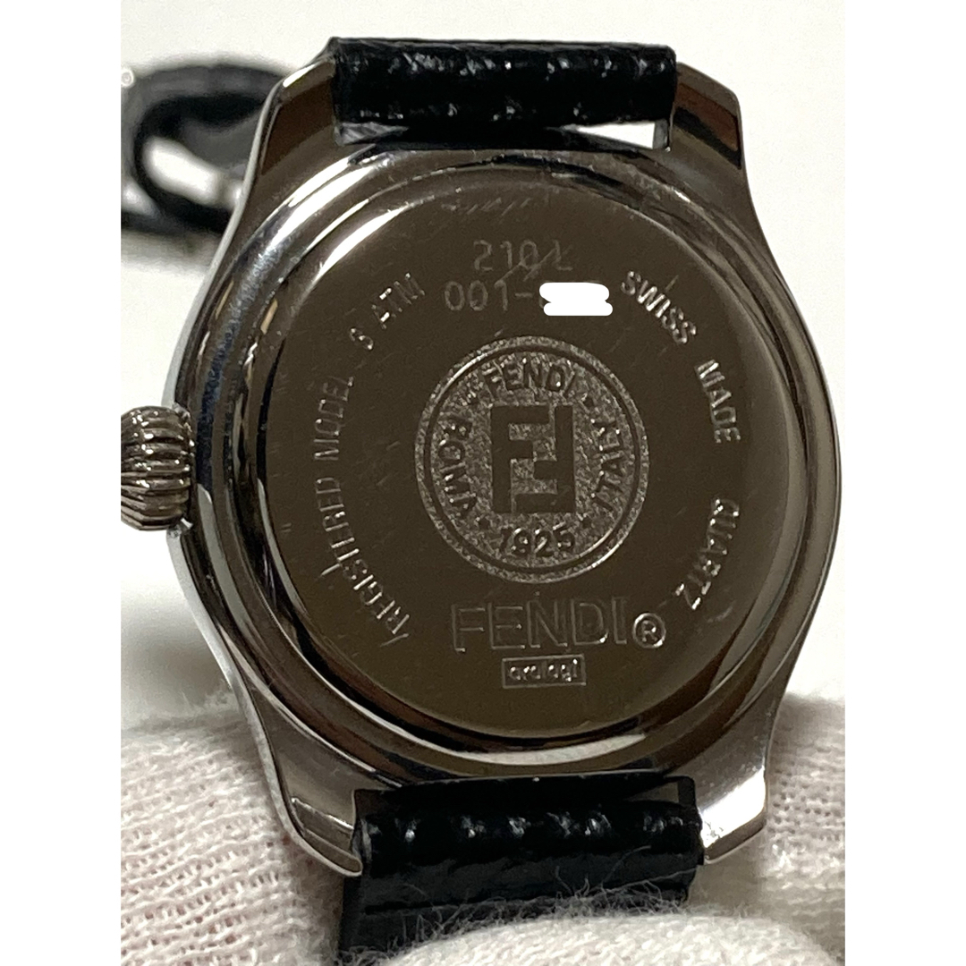 FENDI - 美品! FENDI フェンディ 電池&ベルト新品 留め具純正 FENDI - 美品! FENDI フェンディ 電池&ベルト新品 留め具純正