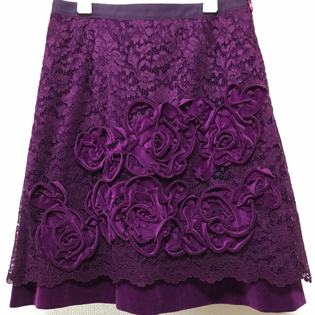 JaneMarple(ジェーンマープル)の値下げ☆ジェーンマープル 赤紫のベルベット薔薇スカート Jane Marple レディースのスカート(ひざ丈スカート)の商品写真
