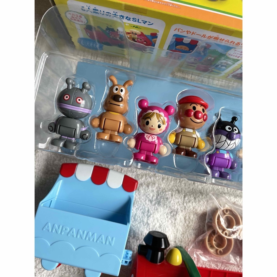 BANDAI - アンパンマンはじめてハウスドールセットSLマンと8人の BANDAI - アンパンマンはじめてハウスドールセットSLマンと8人の