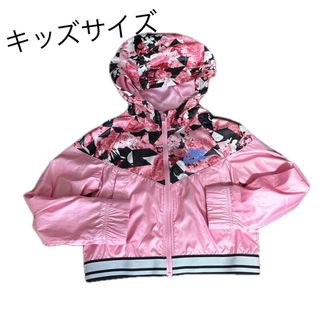 NIKE(花柄 ・ ナイロンジャケット)のフリマアイテム一覧 NIKE(花柄 ・ ナイロンジャケット)のフリマアイテム一覧