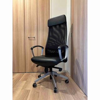 IKEA】送料8600円込:SKRUVSTAスクルーヴスタ 回転チェア 白 甘 IKEA】送料8600円込:SKRUVSTAスクルーヴスタ 回転チェア 白 甘