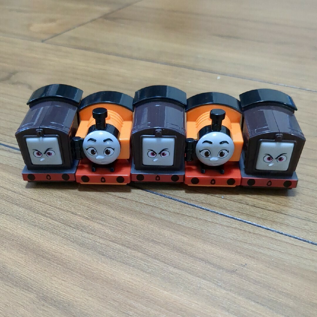 きかんしゃトーマス ニア ディーゼル プルバックカー チョロQ 5 きかんしゃトーマス ニア ディーゼル プルバックカー チョロQ 5