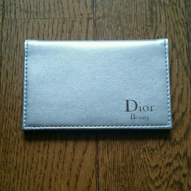 Dior(ディオール)の【新品】Dior ミラー コスメ/美容のコスメ/美容 その他(その他)の商品写真