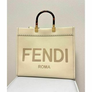 FENDI(トートバッグ ・ ホワイト/白色系)のフリマアイテム一覧 FENDI(トートバッグ ・ ホワイト/白色系)のフリマアイテム一覧
