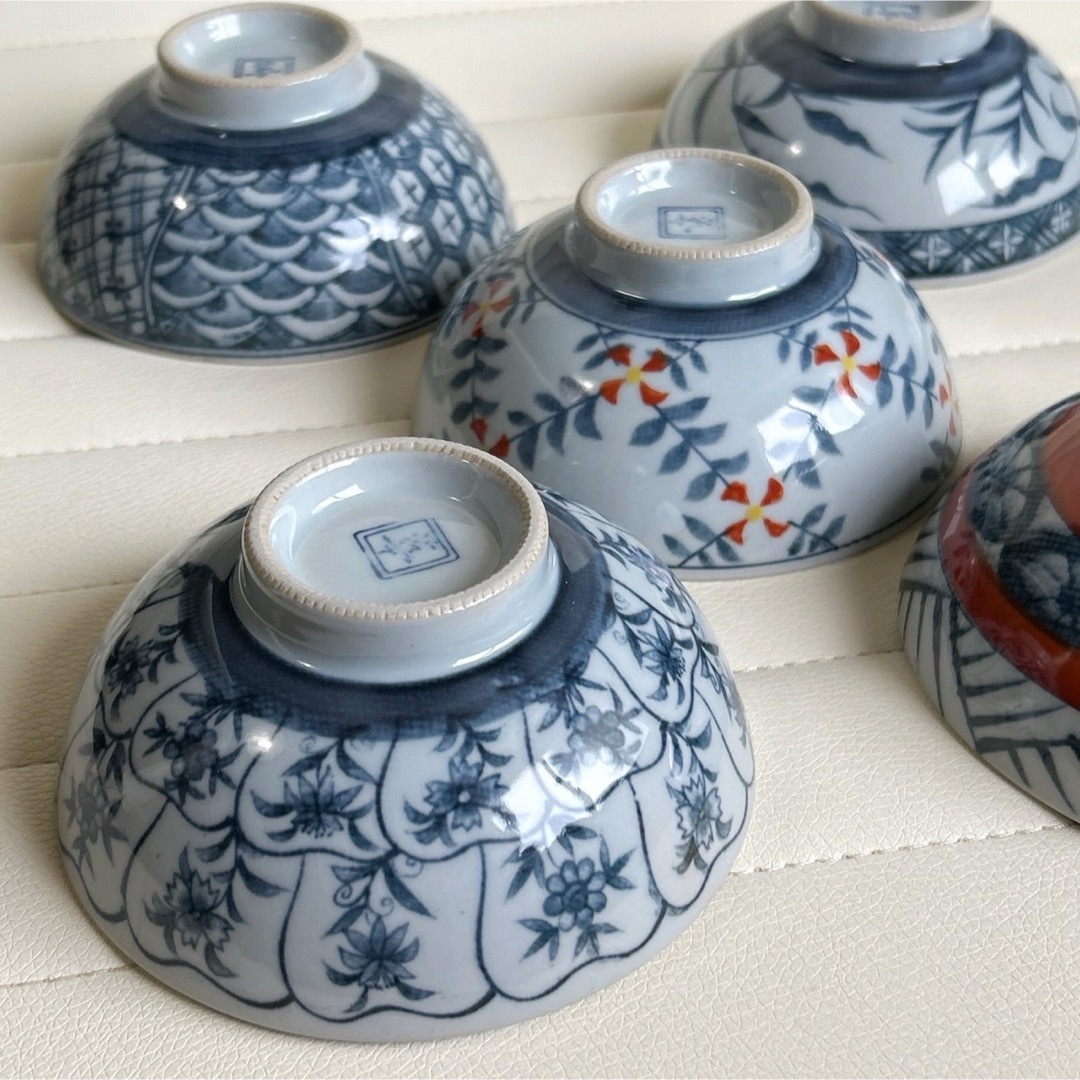 有田焼 - 有田焼 華窯 絵変わり 染付 赤絵 飯碗揃 5枚セット 有田焼 - 有田焼 華窯 絵変わり 染付 赤絵 飯碗揃 5枚セット