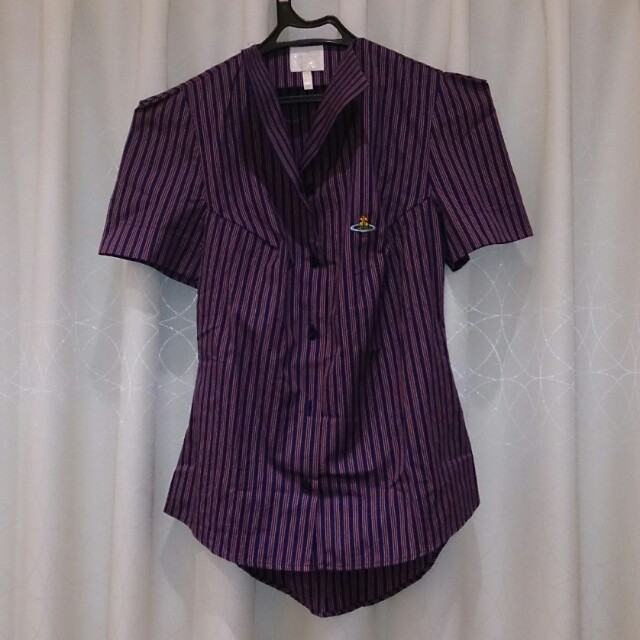 Vivienne Westwood(ヴィヴィアンウエストウッド)のviviennewestwoodシャツ レディースのトップス(シャツ/ブラウス(半袖/袖なし))の商品写真