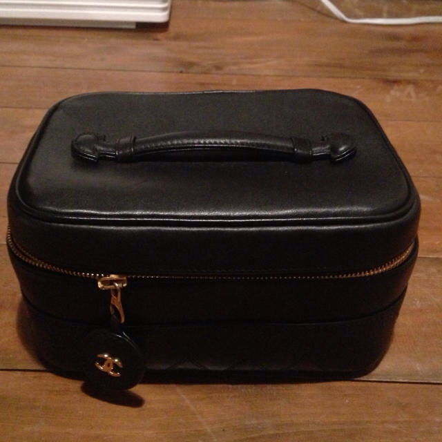 CHANEL CHANELバニティマトラッセの通販 by me♡shop|シャネルならラクマ - 最新作安い