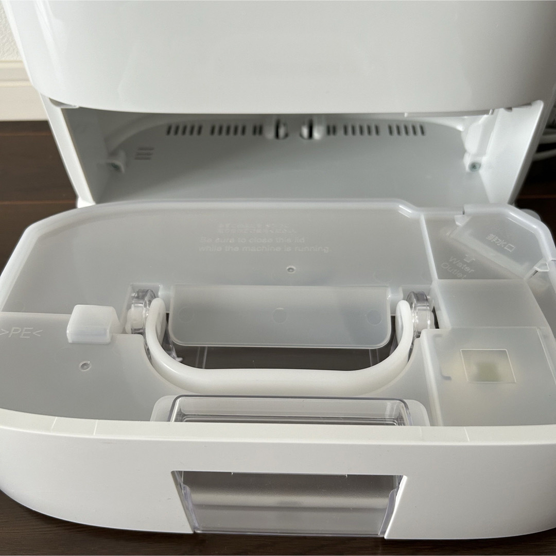 2022年製 Panasonic 衣類乾燥除湿機 F-YZVX60-H 加湿器/除湿機 2022年製 Panasonic 衣類乾燥除湿機 F-YZVX60-H 加湿器/除湿機