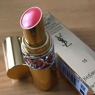 イヴサンローランボーテ(Yves Saint Laurent Beaute)のイブサンローラン 15 ROUGE VOLUPTE SHINE(口紅)