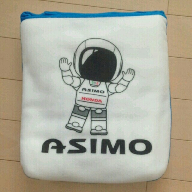 ホンダ(ホンダ)の★お値下げ★✴新品✴【ブランケット】HONDA ASIMO フリースブランケット インテリア/住まい/日用品の寝具(毛布)の商品写真